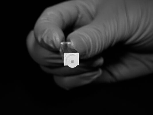 Microfluidics Optical Quartz Glass Quartz Flow Tube With Polished Entry Exit Cones